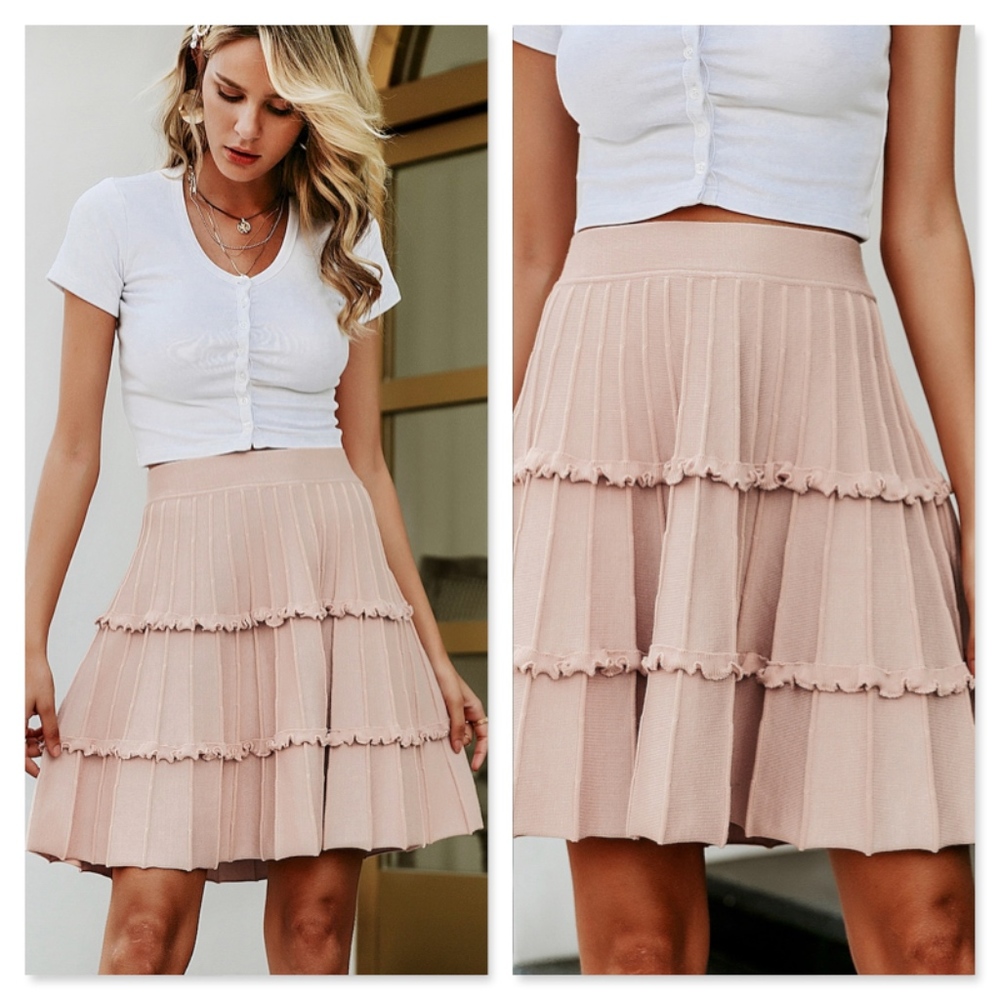 Pastel Pink Pleated High Waist Short Skirt - Picture 4 of 8